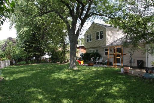 244 Timber Hill Road Buffalo Grove, IL 60089 - Photo 2 of 12