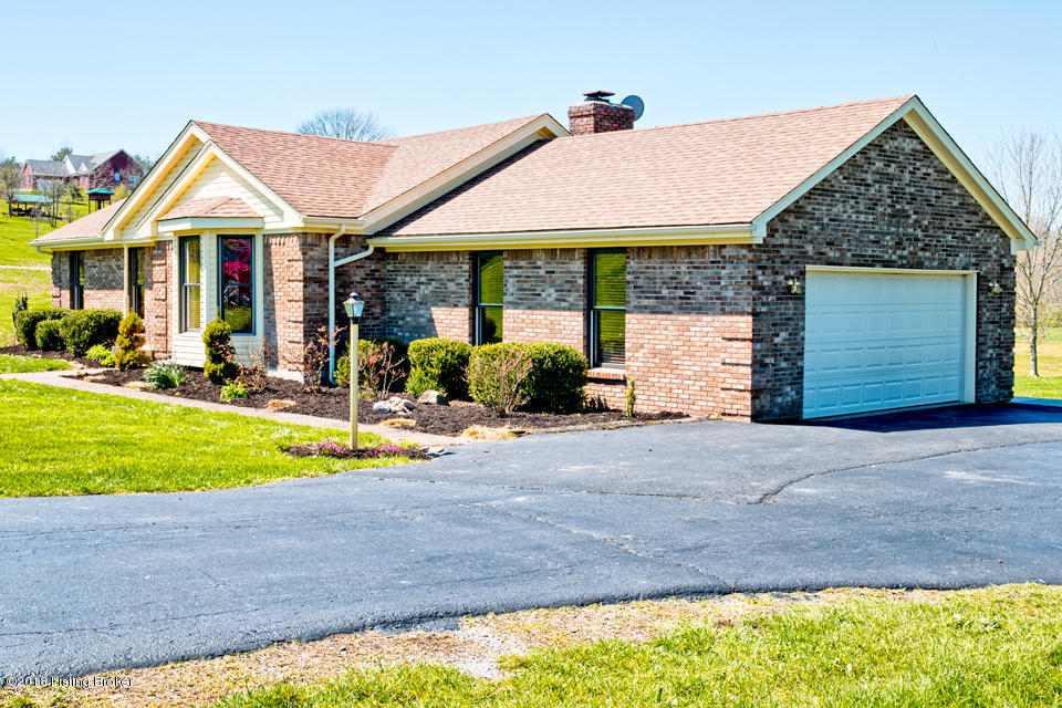205 Spinpointe Road Fisherville, KY 40023 - Photo 18 of 25 205-Spinpointe-18