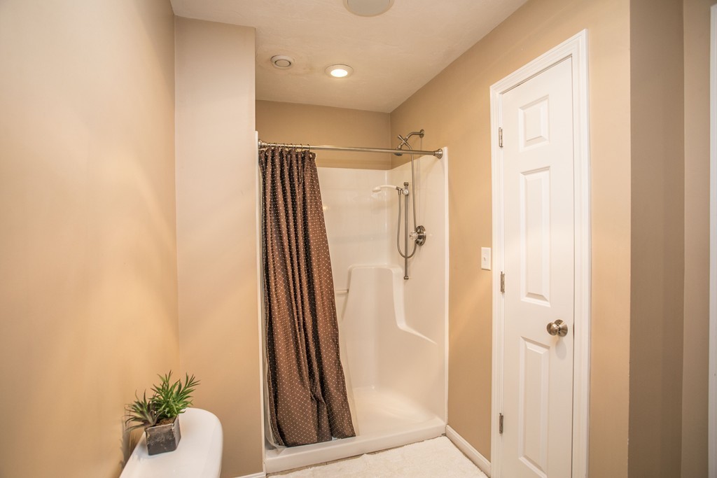 104 Meadow Lane, Unit 104 Randolph, MA 02368 - Photo 12 of 27 Gallery Image 12