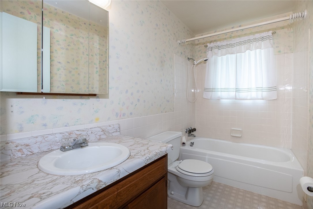 5875 Lear Nagle Road North Ridgeville, OH 44039 - Photo 17 of 34