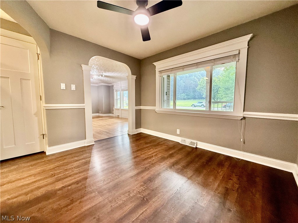 6550 Manchester Road New Franklin, OH 44216 - Photo 8 of 37