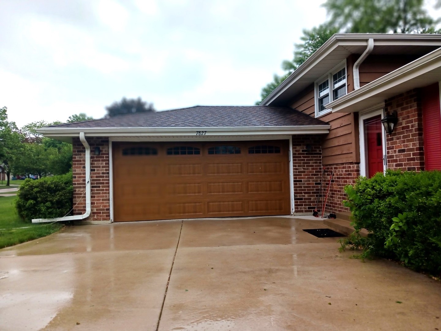7827 Rohrer Drive Downers Grove, IL 60516 - Photo 4 of 18