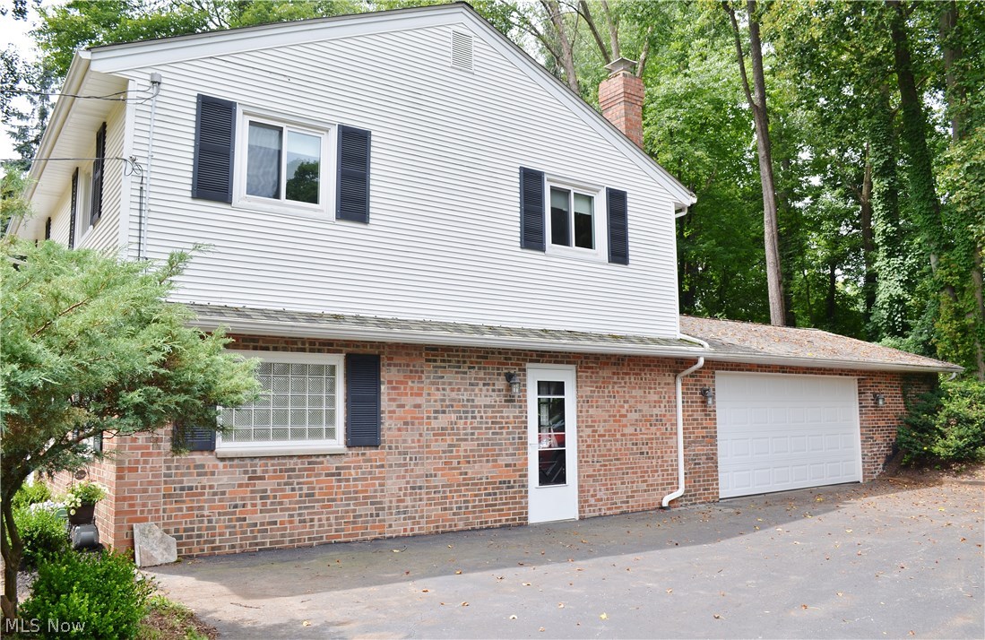 8044 Rolling Brook Road Northfield, OH 44067 - Photo 30 of 32 Gallery Image 30