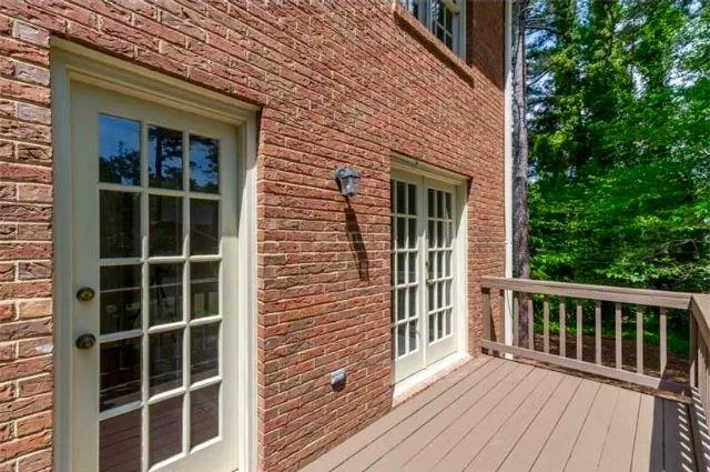 $2,300 | 637 Corbin Lake Court, Sandy Springs, GA 30350