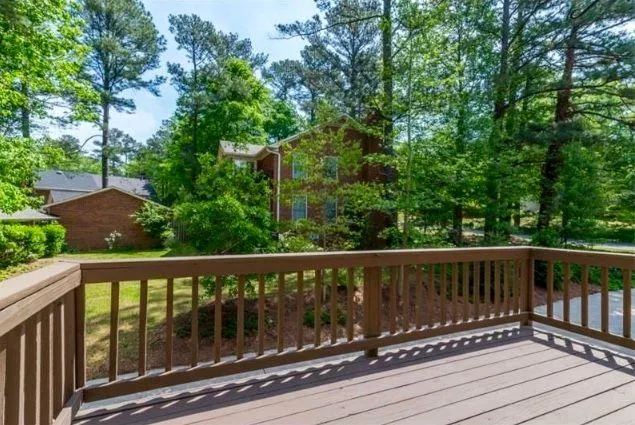$2,300 | 637 Corbin Lake Court, Sandy Springs, GA 30350