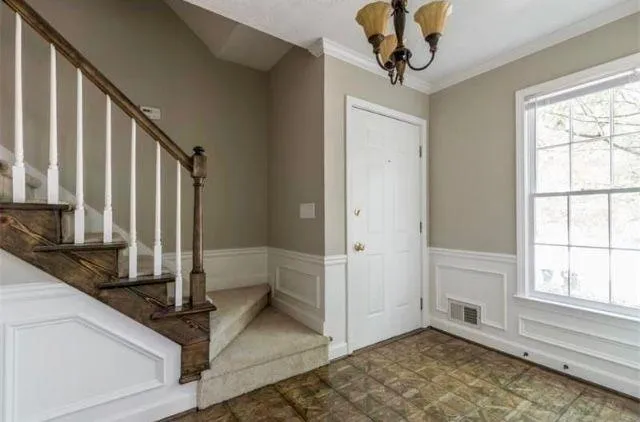 $2,300 | 637 Corbin Lake Court, Sandy Springs, GA 30350