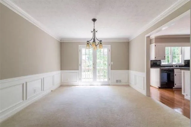 $2,300 | 637 Corbin Lake Court, Sandy Springs, GA 30350