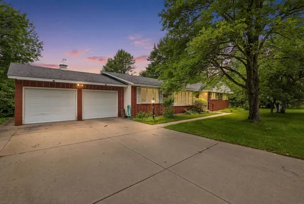 $279,000 | 719 Sunset Avenue, Stevens Point, WI 54481