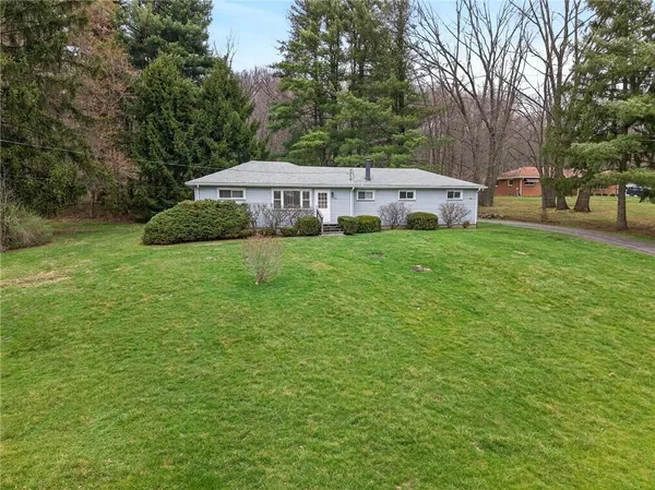 $210,000 | 1461 Lynnwood Drive, Hermitage, PA 16148