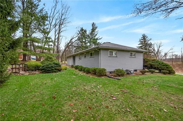 $200,000 | 1461 Lynnwood Drive, Hermitage, PA 16148