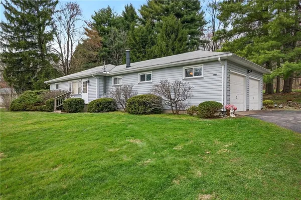 $200,000 | 1461 Lynnwood Drive, Hermitage, PA 16148