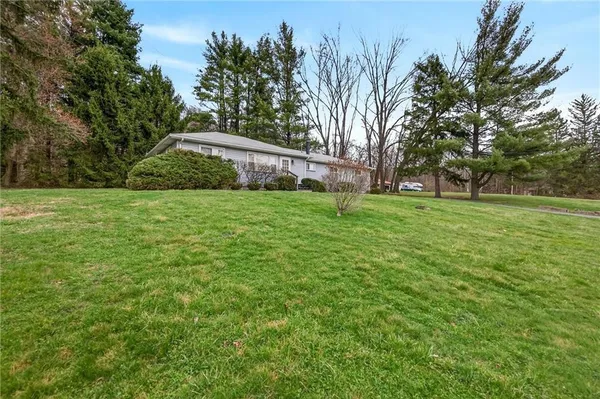 $200,000 | 1461 Lynnwood Drive, Hermitage, PA 16148