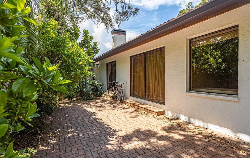 11407 Orilla Del Rio Place Temple Terrace, FL 33617 - Photo 20 of 39 a view of a house with a yard