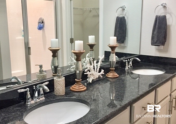 9337 Sitka Drive, Unit 80 Foley, AL 36535 - Photo 8 of 17 Master bathroom