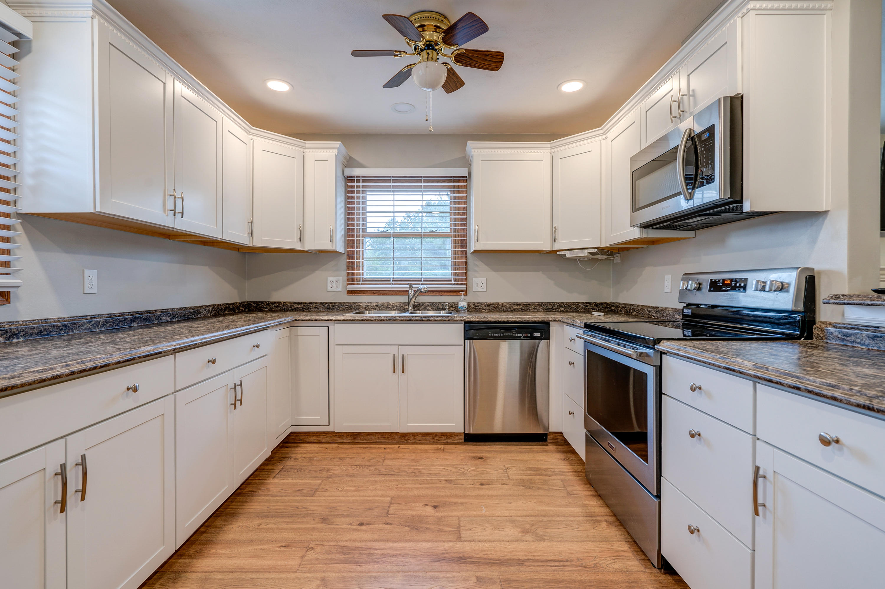 5011 Harvest Ridge Road Roanoke, VA 24019 - Photo 8 of 28 DSC00346-3_47-3_48-3_49-3_50-3