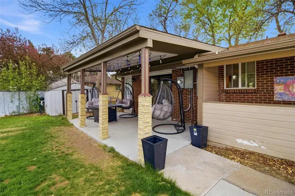 a view of a car park in front of house