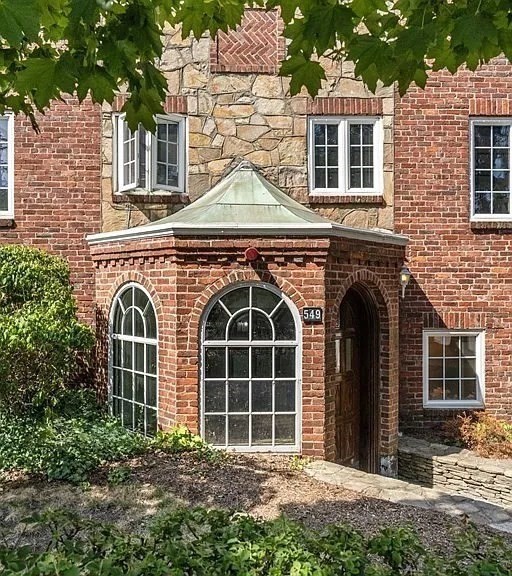 549 Centre Street, Unit 2 Newton, MA 02458 - Photo 17 of 20