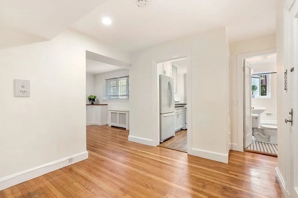 549 Centre Street, Unit 2 Newton, MA 02458 - Photo 10 of 20