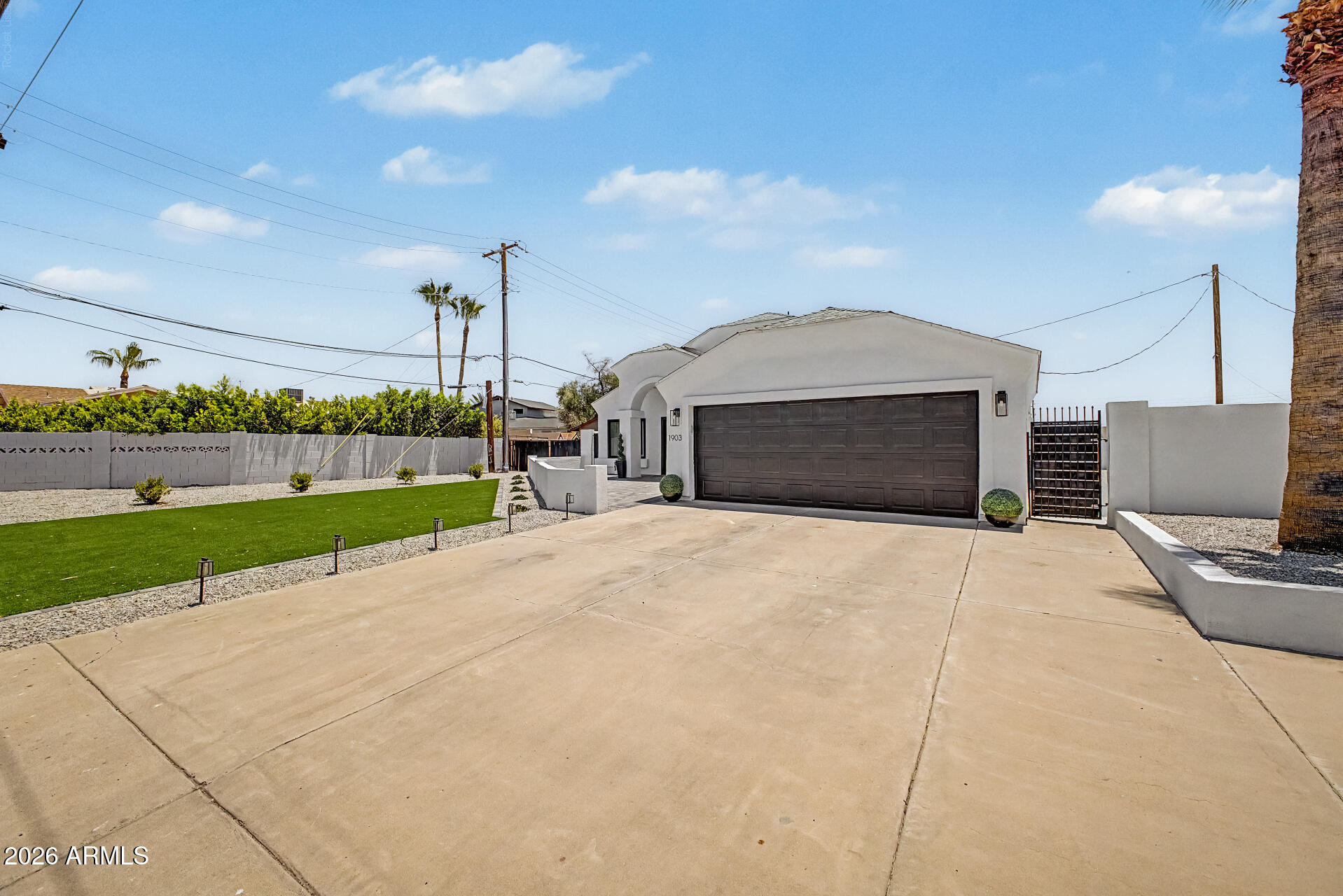 1903 East Ocotillo Road Phoenix, AZ 85016 - Photo 3 of 59 03 Ocotillo