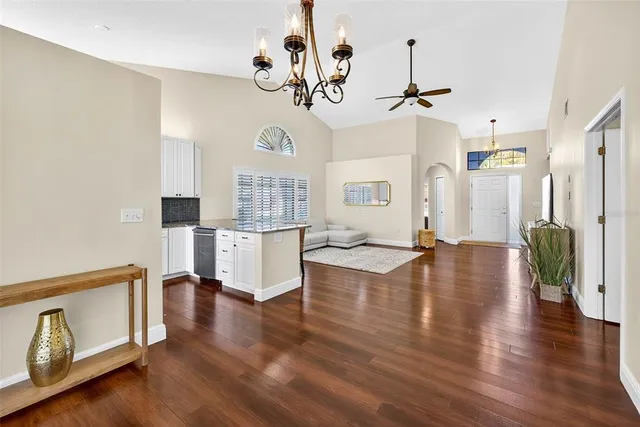 $2,500 | 4180 Brentwood Park Circle, Tampa, FL 33624