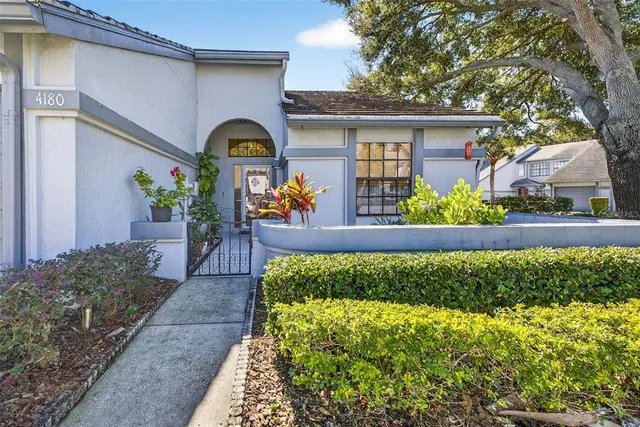 $2,500 | 4180 Brentwood Park Circle, Tampa, FL 33624
