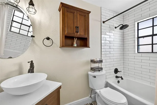 $2,500 | 4180 Brentwood Park Circle, Tampa, FL 33624