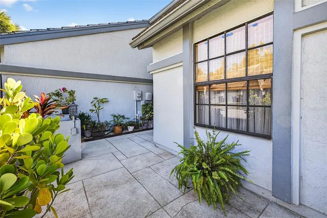 $2,500 | 4180 Brentwood Park Circle, Tampa, FL 33624