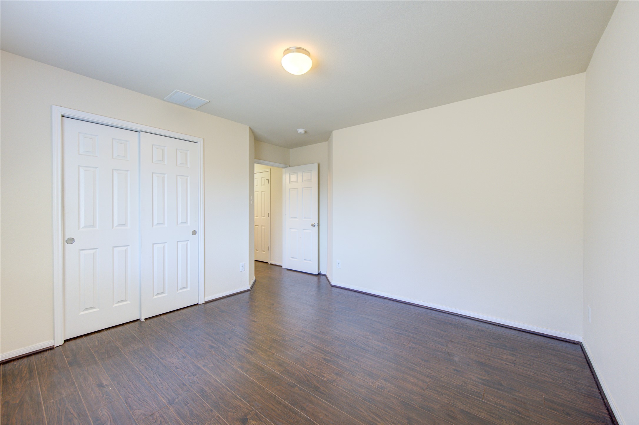 6518 Wilshire Ridge Houston, TX 77040 - Photo 26 of 30 Secondary Bedroom 3 located on the second level