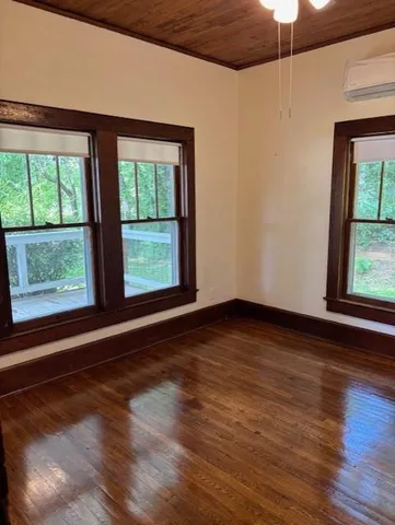 $1,800 | 80 North Bell Street, Hiawassee, GA 30546