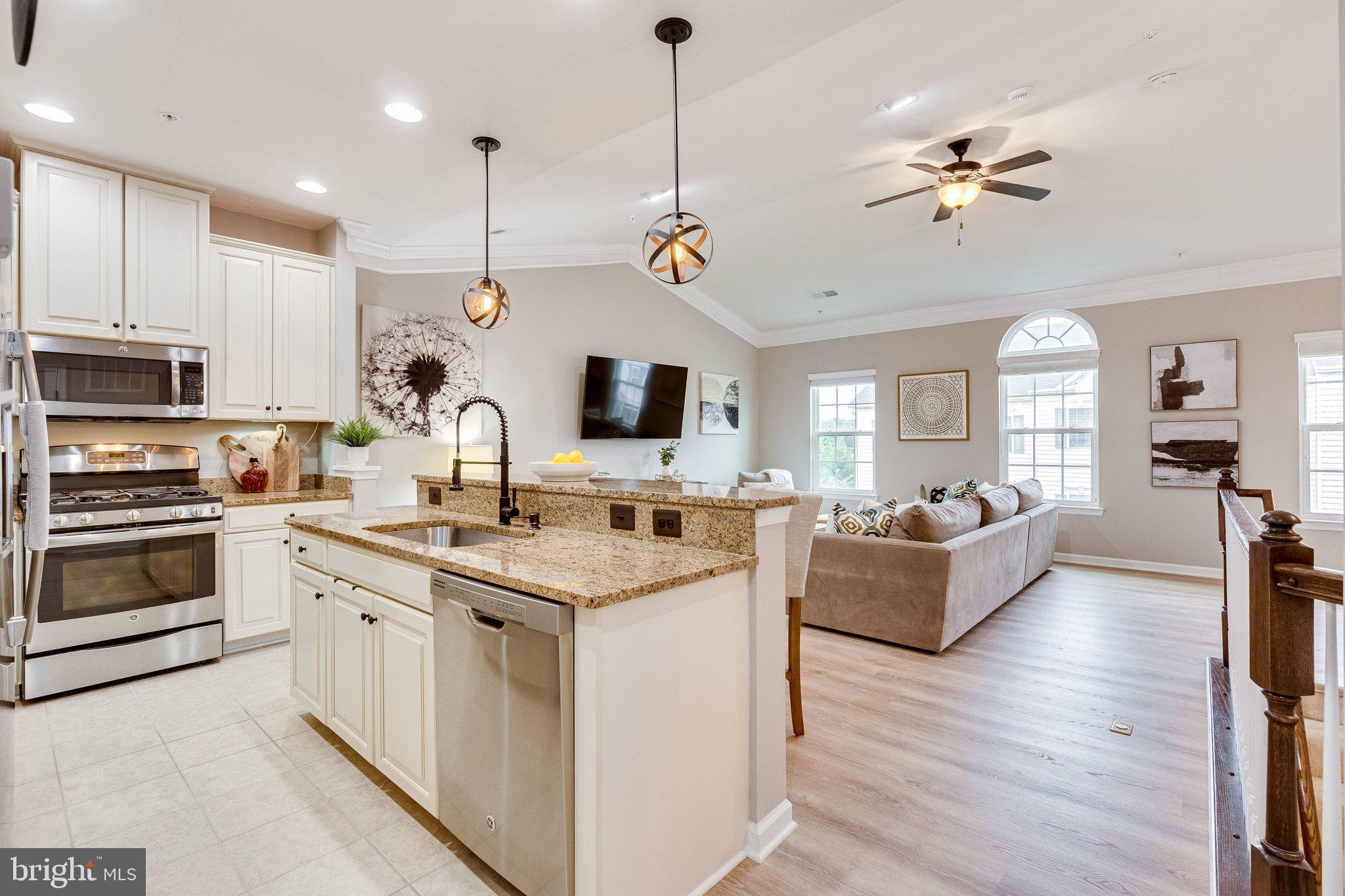 24681 Footed Ridge Terrace Sterling, VA 20166 - Photo 19 of 48 Kitchen
