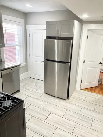 $3,200 | 1 Ropes Street, Unit 4, Salem, MA 01970