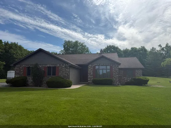 $425,000 | 1864 Imperial Road, Oshkosh, WI 54904