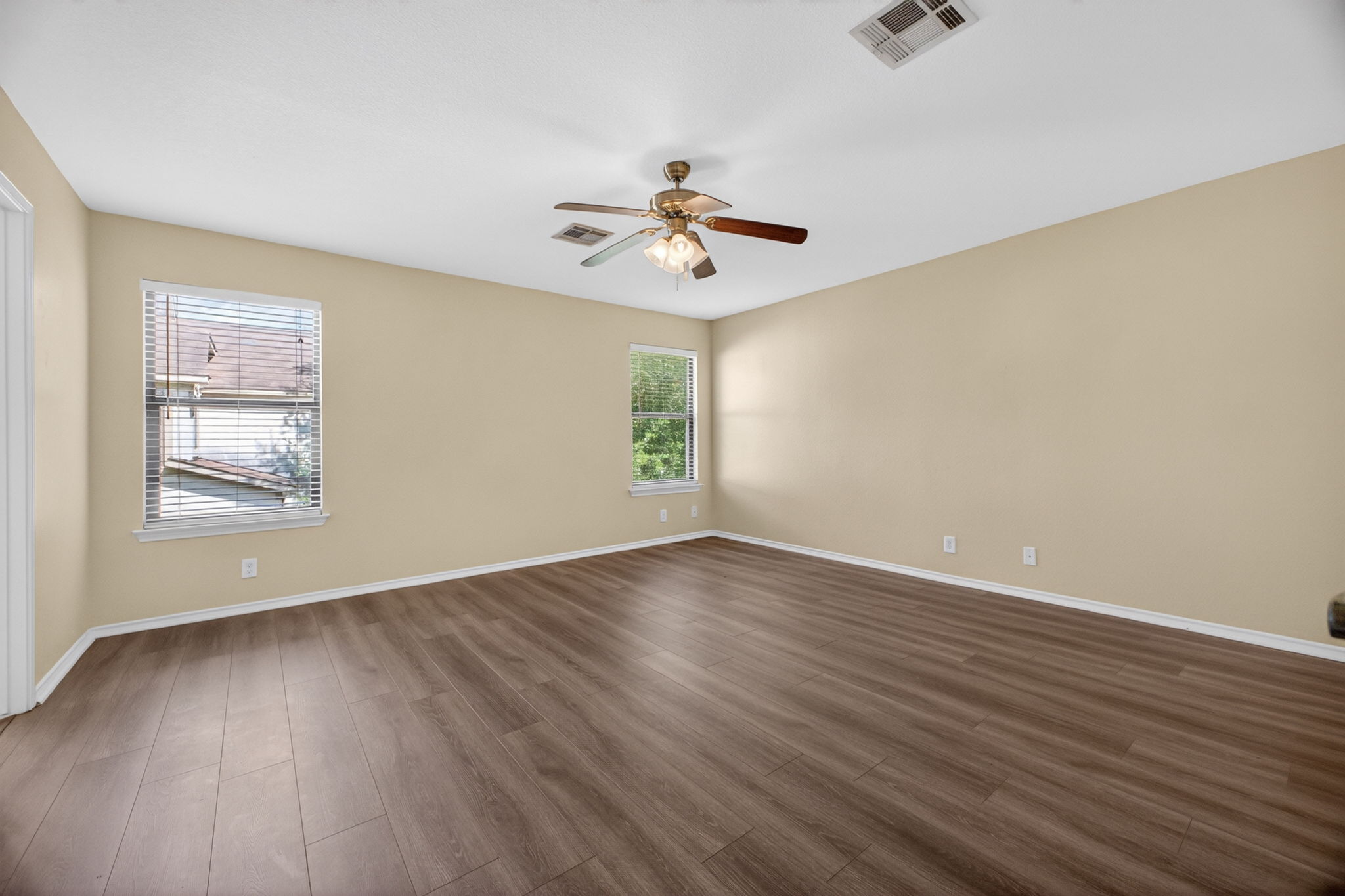 8813 Wiley Way Austin, TX 78747 - Photo 19 of 39 Primary bedroom