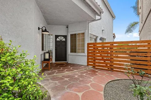 $1,015,000 | 1575 Golfcrest Place, Vista, CA 92081