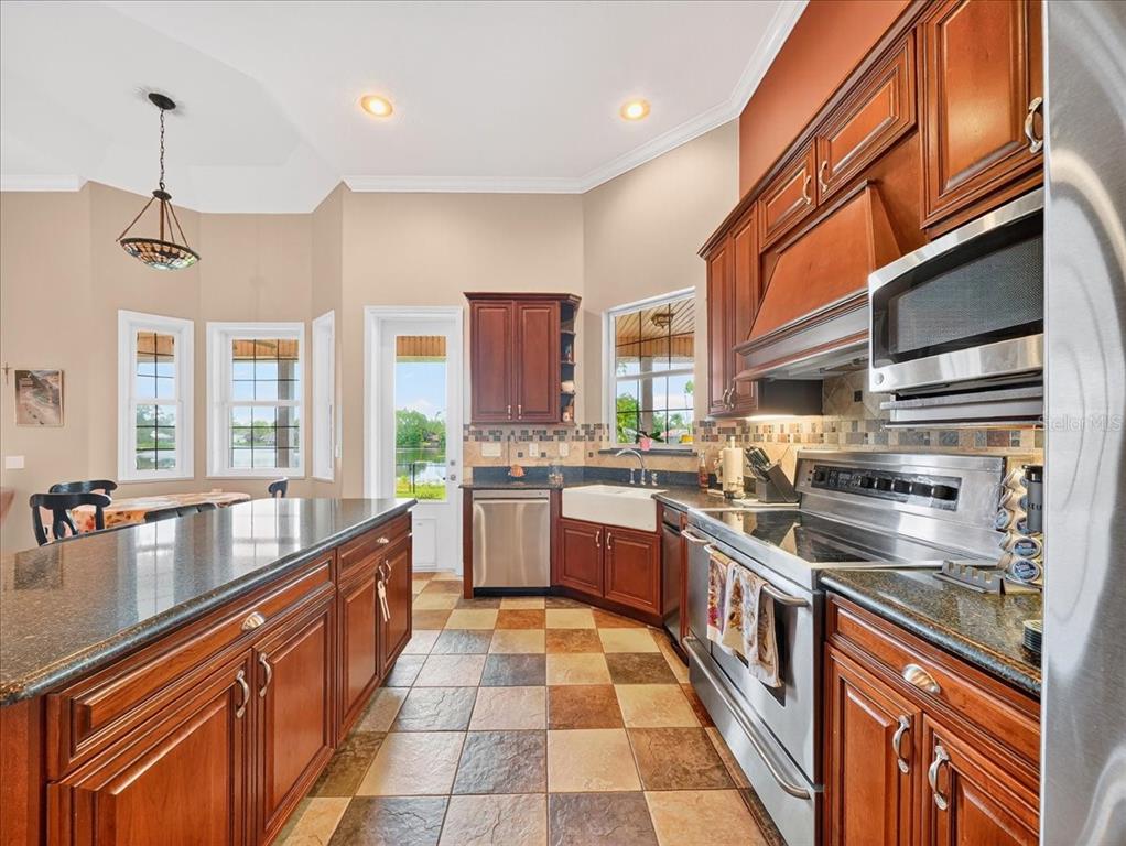 1727 Stream Avenue Sebring, FL 33875 - Photo 13 of 50