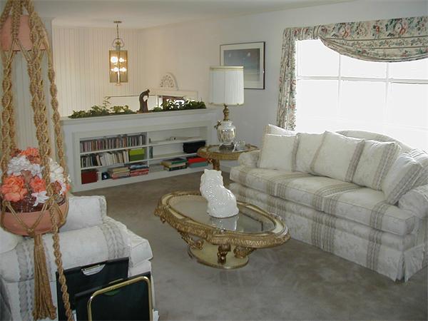 40 Windemere Road Wellesley, MA 02481 - Photo 5 of 28