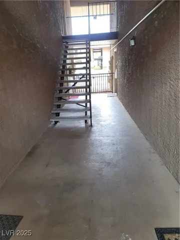 $1,175 | 5121 River Glen Drive, Unit 143, Las Vegas, NV 89103