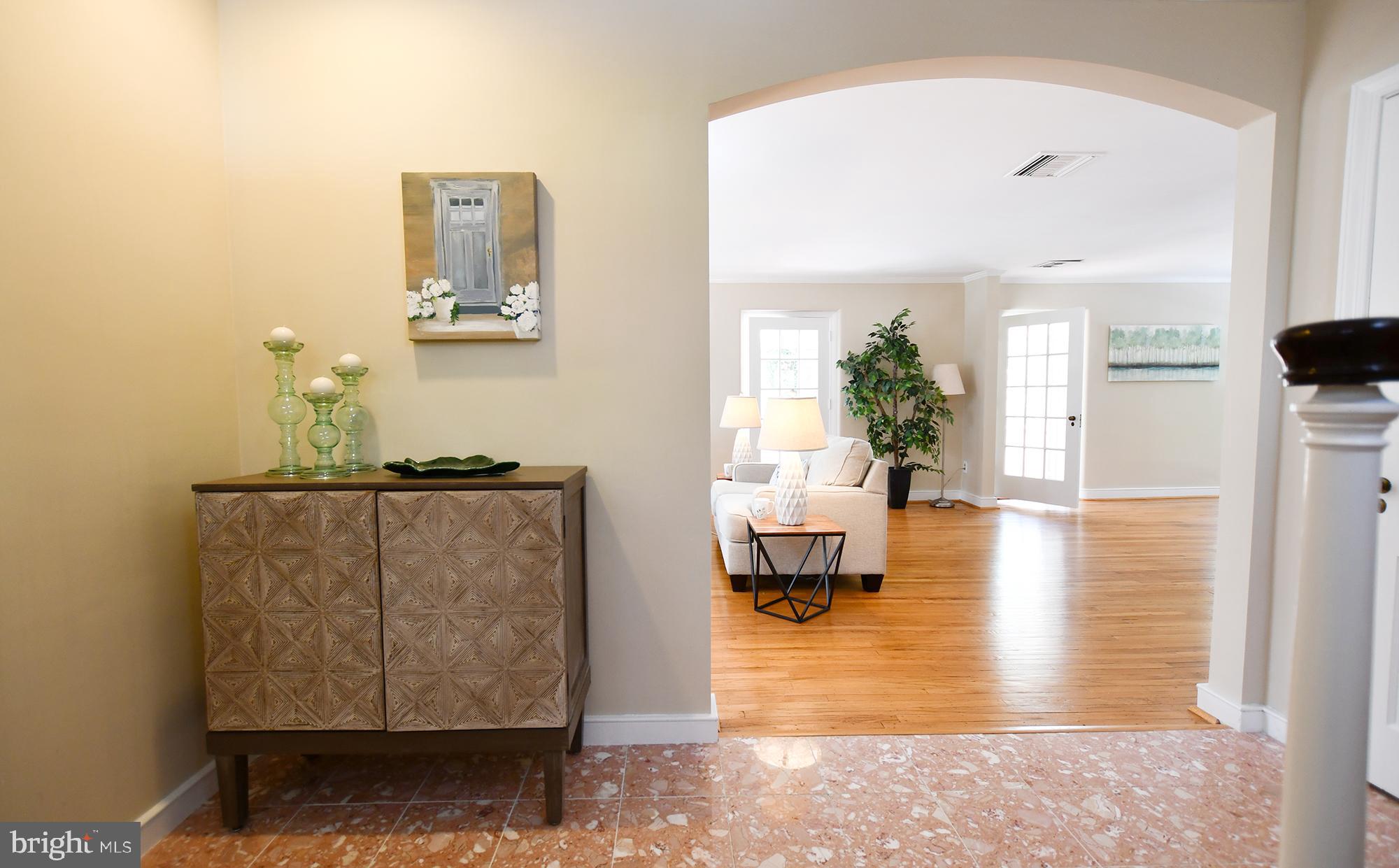 12 Rose Hill Road Media, PA 19063 - Photo 5 of 63 Foyer