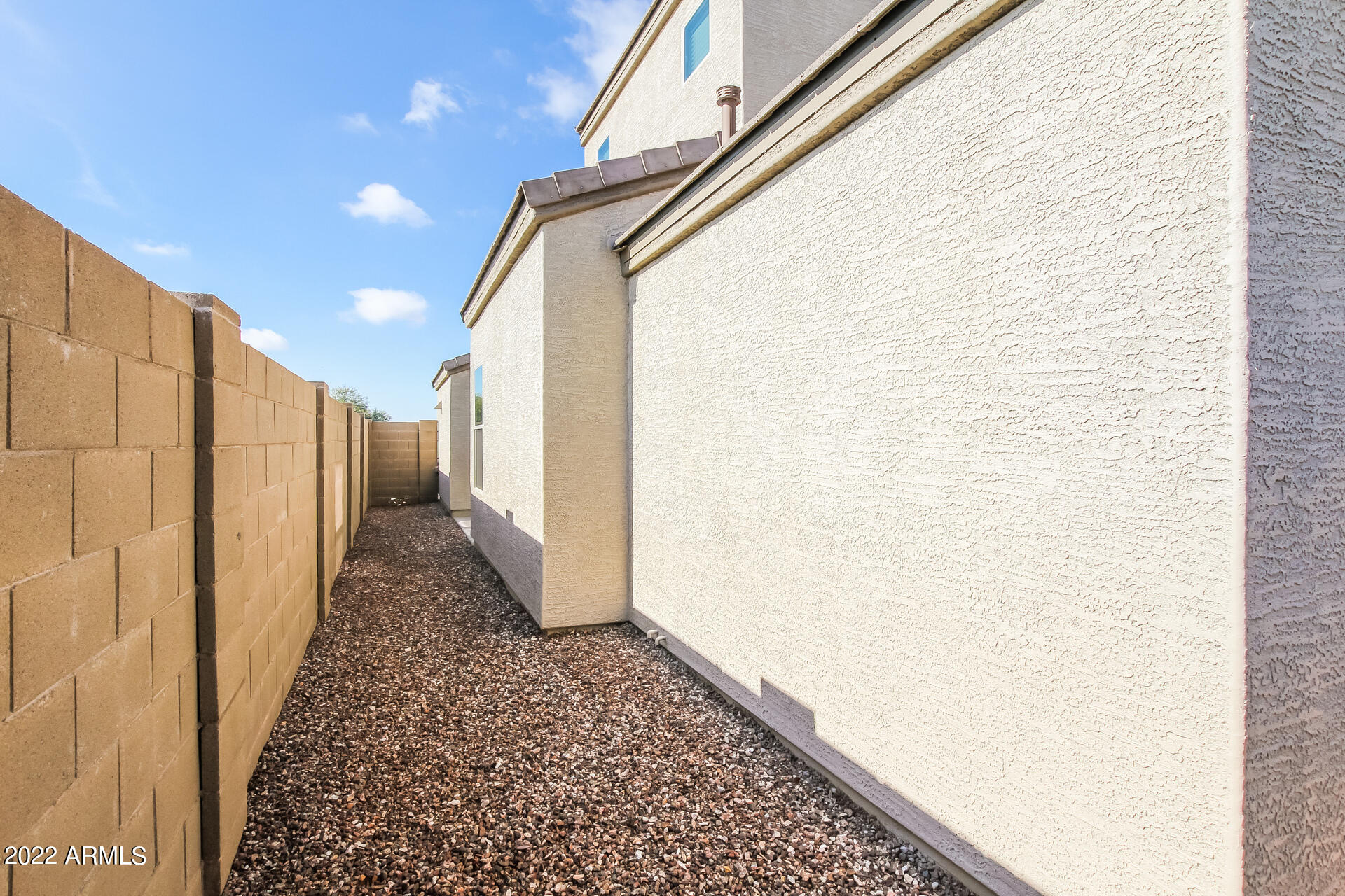 8237 West Odeum Lane Phoenix, AZ 85043 - Photo 15 of 17 016-photo-rear-view-7969720