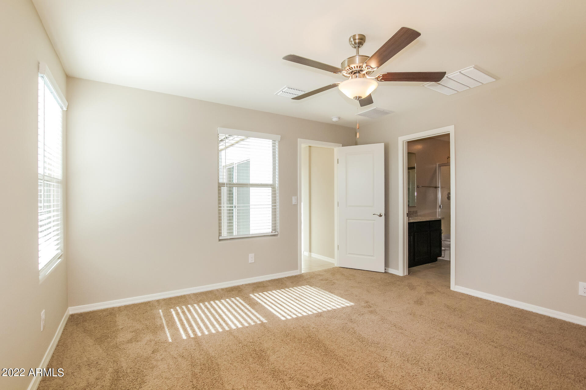 8237 West Odeum Lane Phoenix, AZ 85043 - Photo 7 of 17 008-photo-master-bedroom-7969790