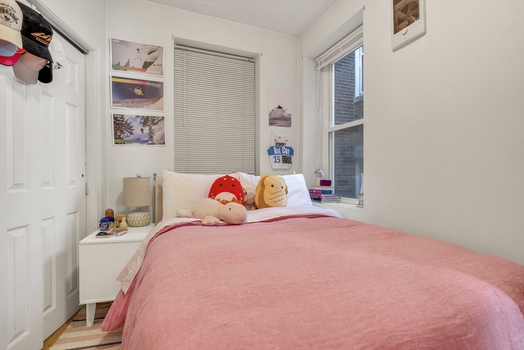 35 North Margin Street, Unit 4 Boston, MA 02113 - Photo 13 of 20