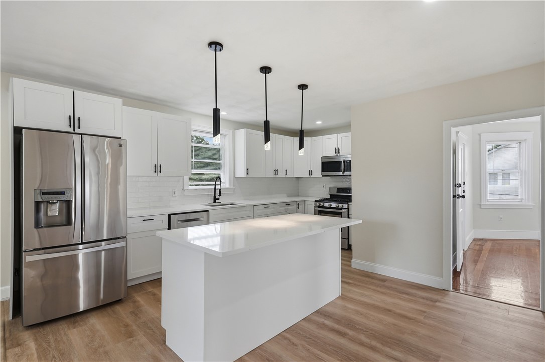 13 Suffolk Street Providence, RI 02908 - Photo 4 of 48