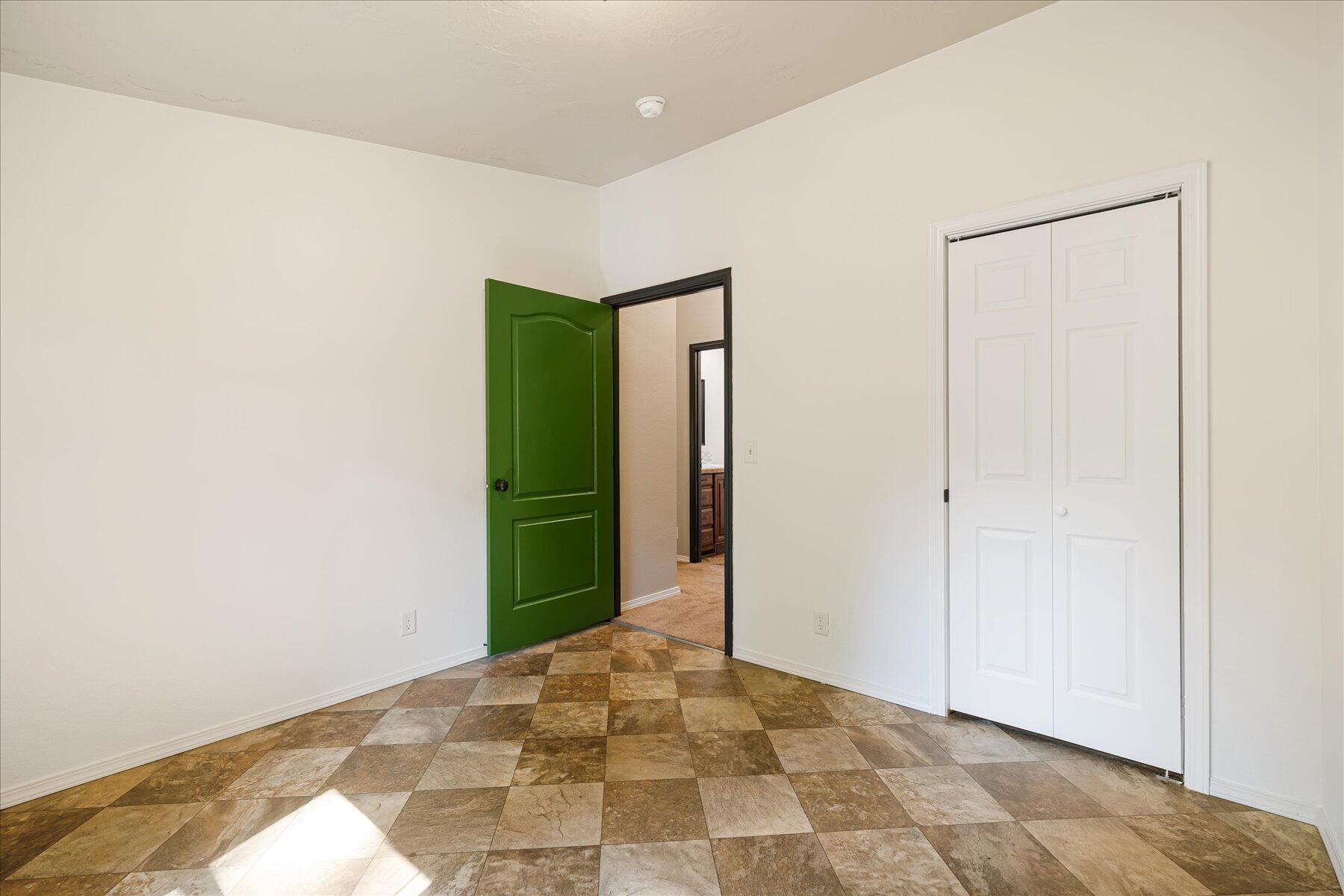 16810 Covina Road Bend, OR 97707 - Photo 24 of 42 24