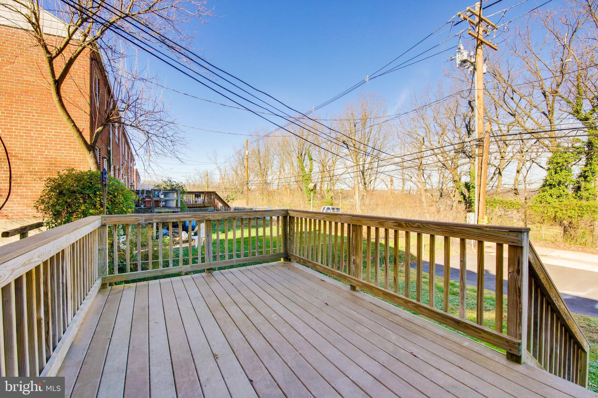 1050 Elm Road Baltimore, MD 21227 - Photo 14 of 32
