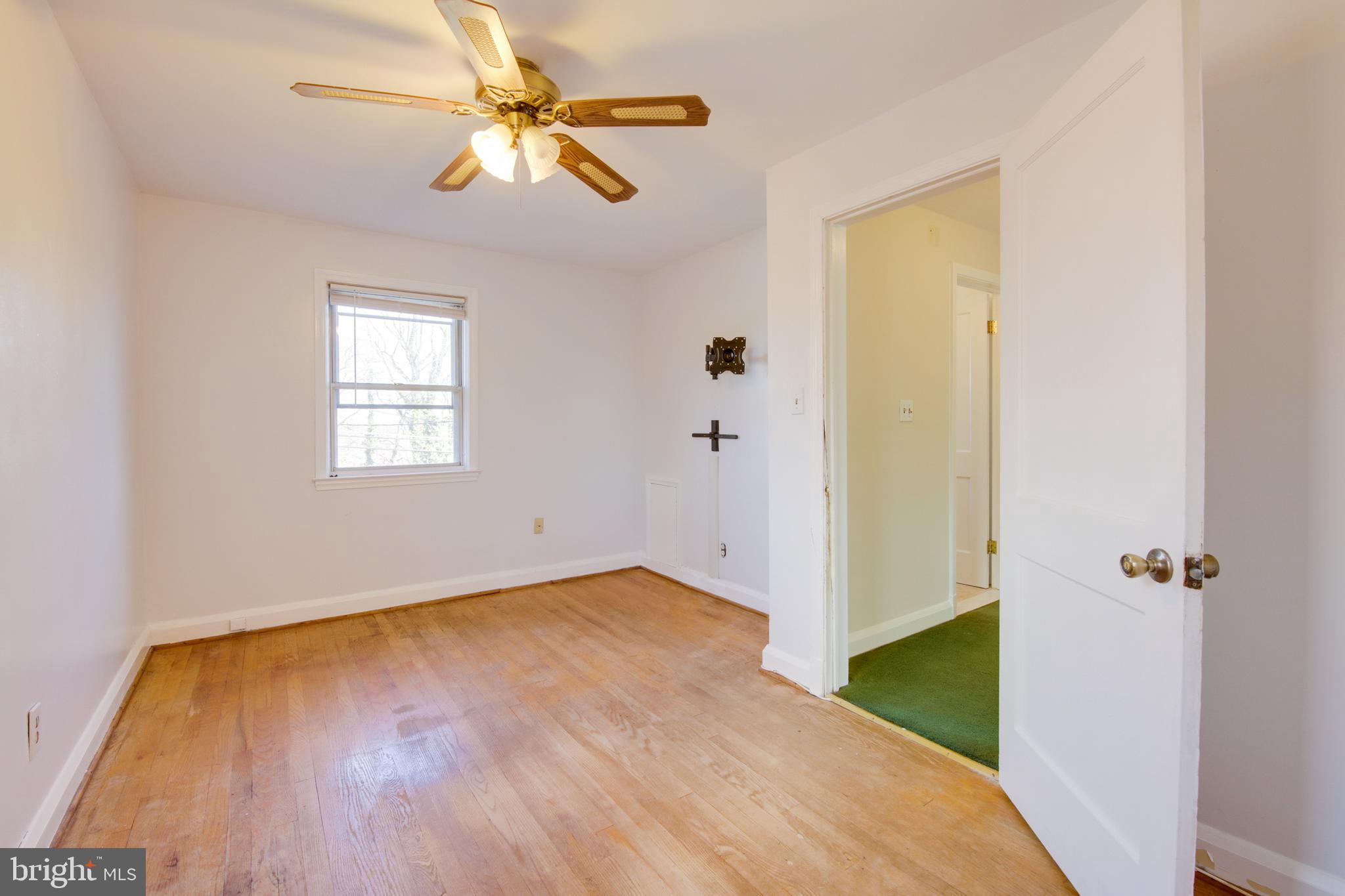 1050 Elm Road Baltimore, MD 21227 - Photo 15 of 32 Bedroom 1