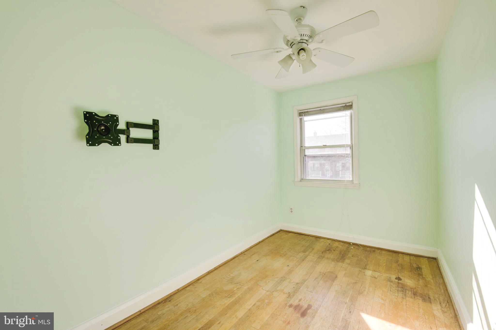 1050 Elm Road Baltimore, MD 21227 - Photo 18 of 32 Bedroom 3