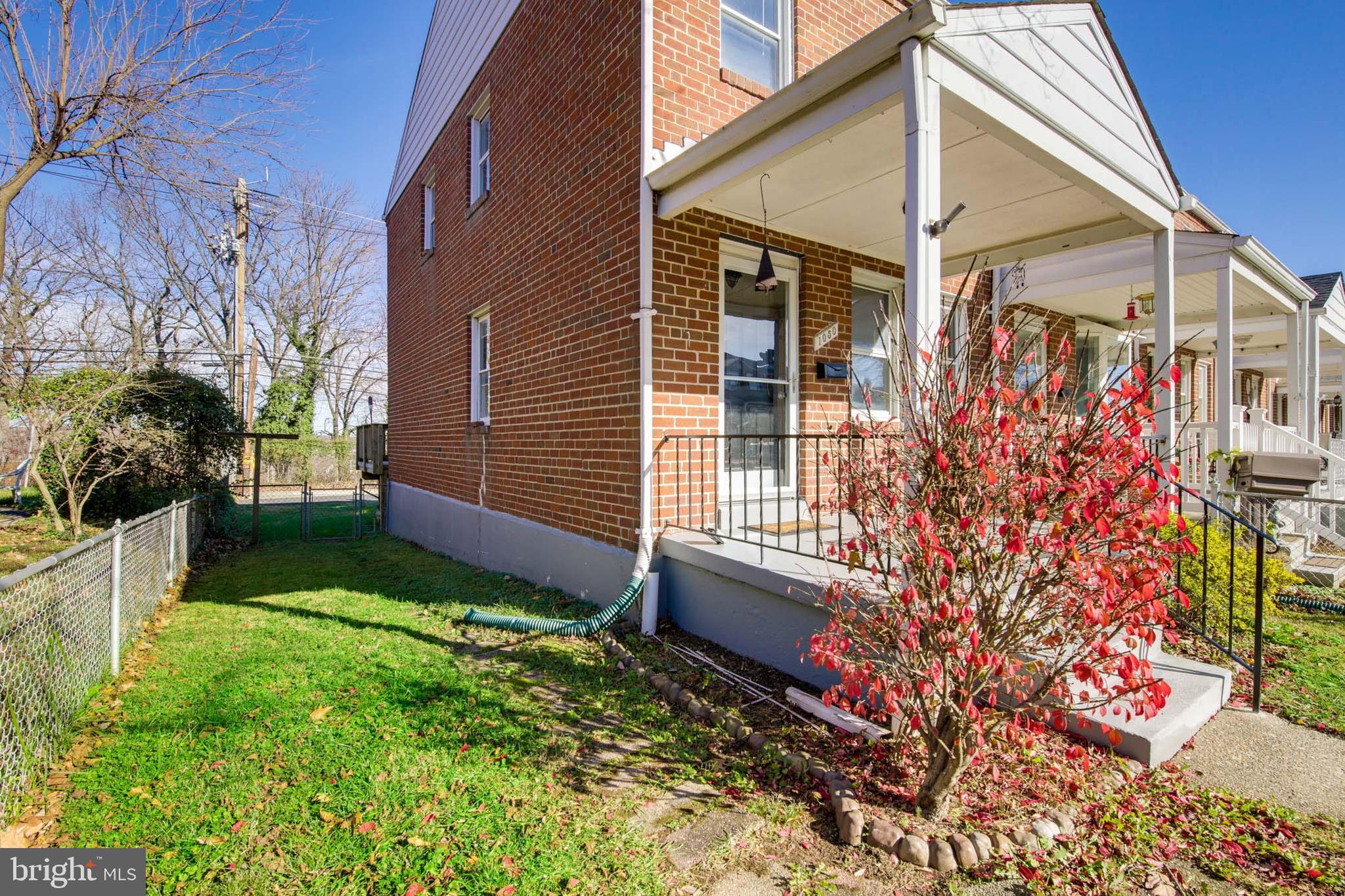 1050 Elm Road Baltimore, MD 21227 - Photo 3 of 32