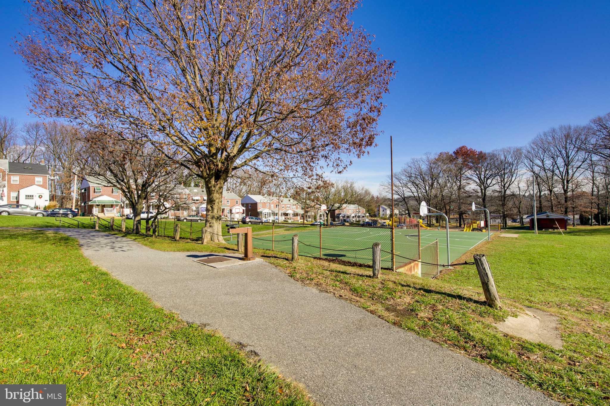 1050 Elm Road Baltimore, MD 21227 - Photo 28 of 32