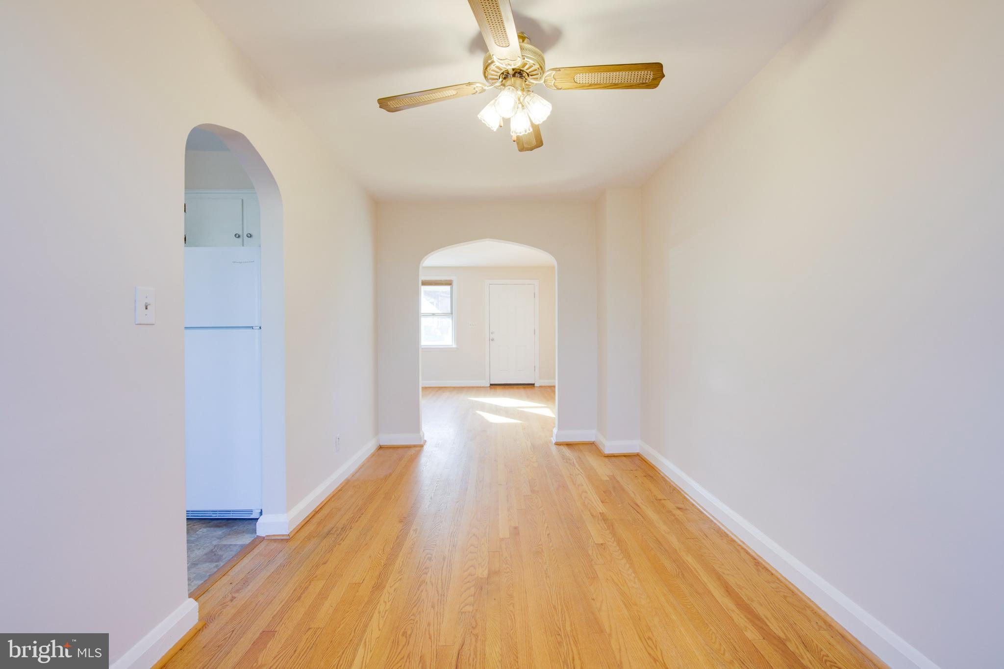 1050 Elm Road Baltimore, MD 21227 - Photo 10 of 32