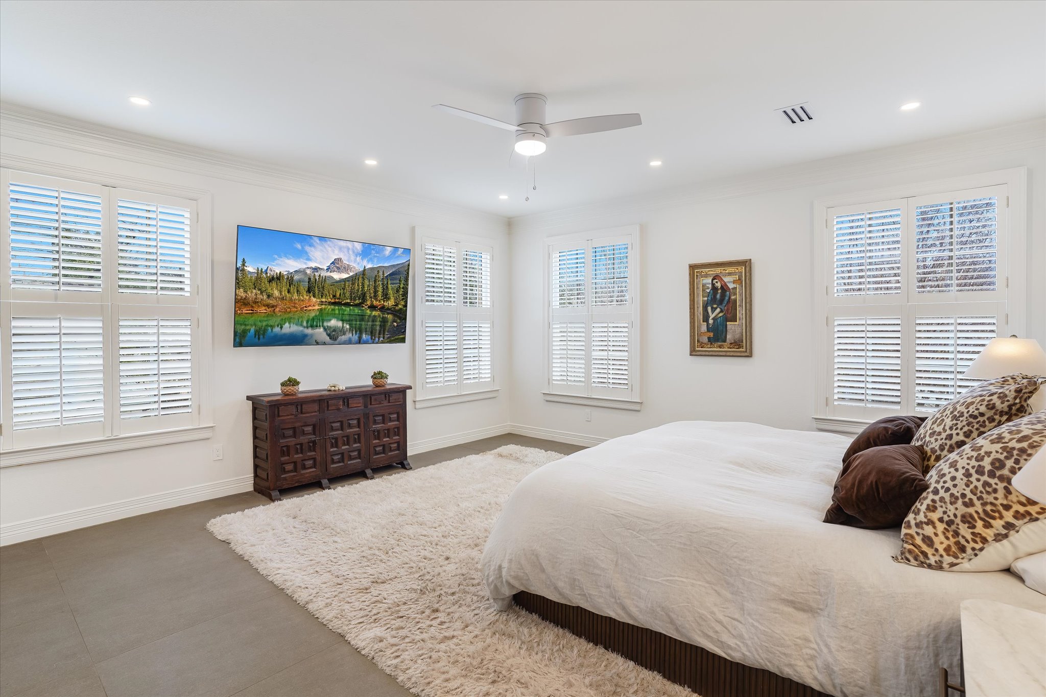 3705 Gilbert Street, Unit B Austin, TX 78703 - Photo 14 of 35 Bedroom featuring recessed lighting, visible vents, baseboards, and a ceiling fan